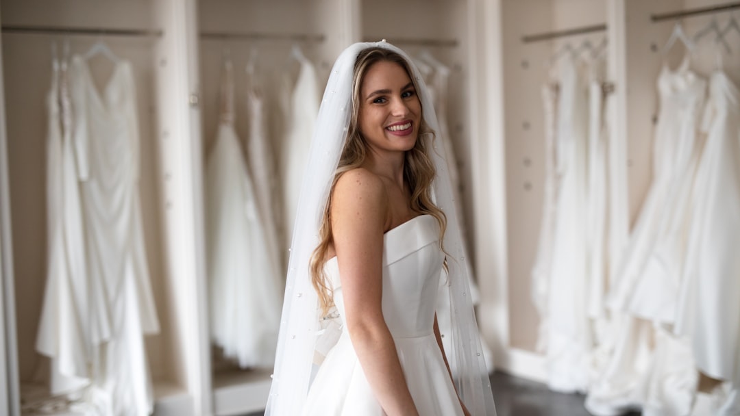 Modern Wedding Dress Trends: Minimalist Bridal Fashion